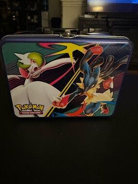 Pokémon TCG Metal Tin with Gardevoir & Lucario Artwork